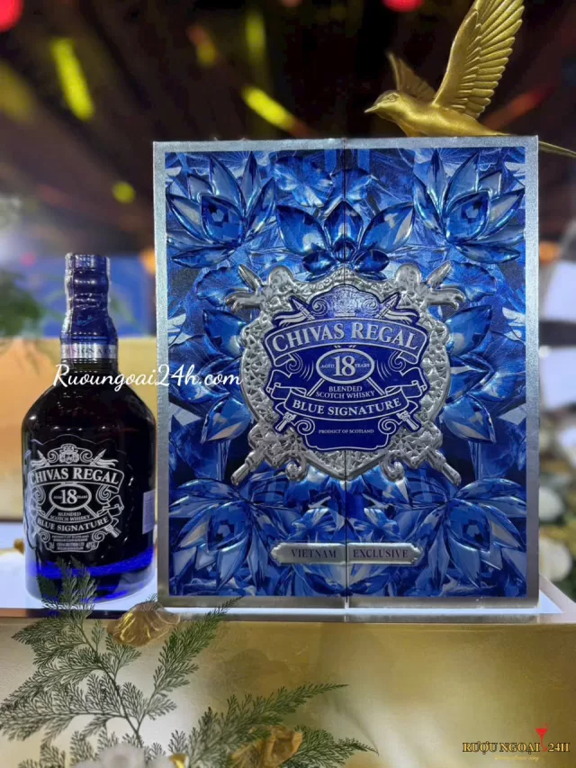 Chivas Regal 18 Blue Signature Hộp Quà
