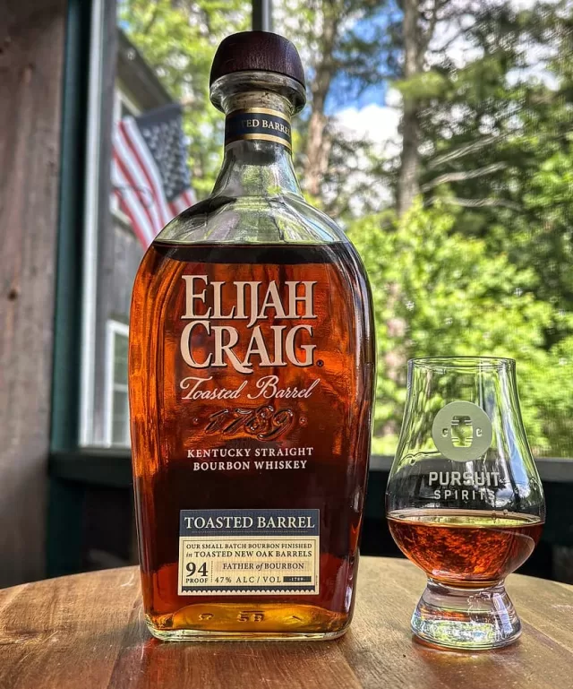 Rượu Elijah Craig Toasted Barrel