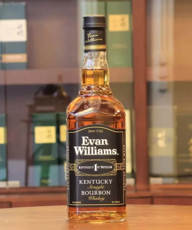 Rượu Evan Williams Kentucky Straight Bourbon